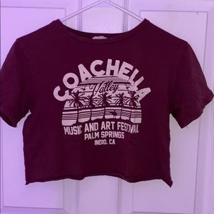 Cropped maroon Coachella t shirt